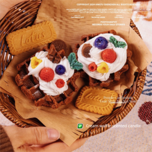 Handmade Fruit Waffle Scented Candle, Free Ceramic Mat Packed Soy Wax Candle, Unique Sweet Gift for Food Lovers